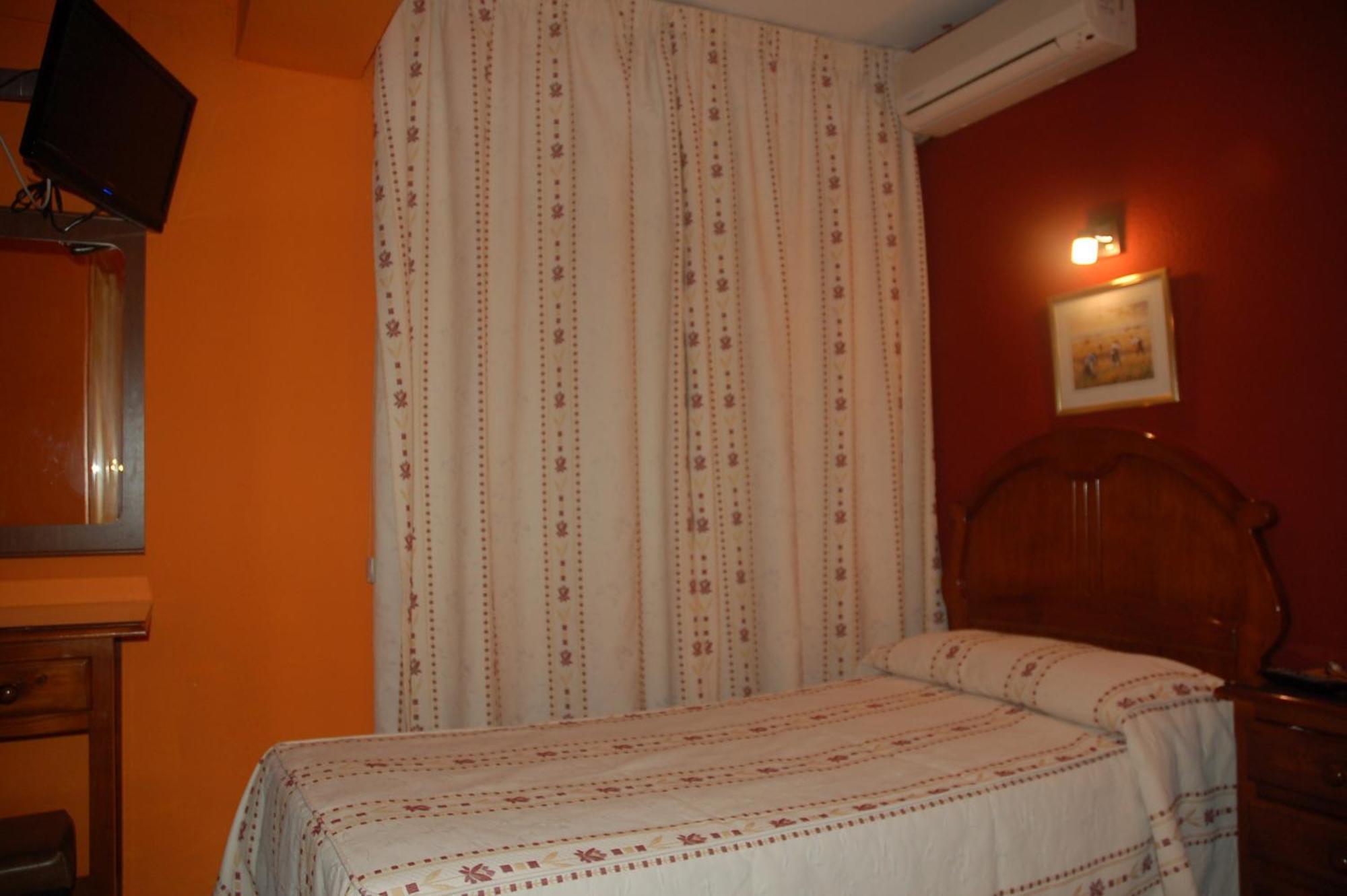 Hostal Residencia Castilla Cuenca  Exterior foto